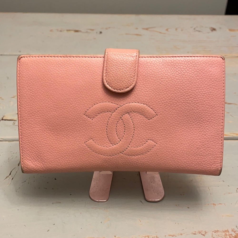 🌸Auth. CHANEL Caviar Leather Wallet 🌸